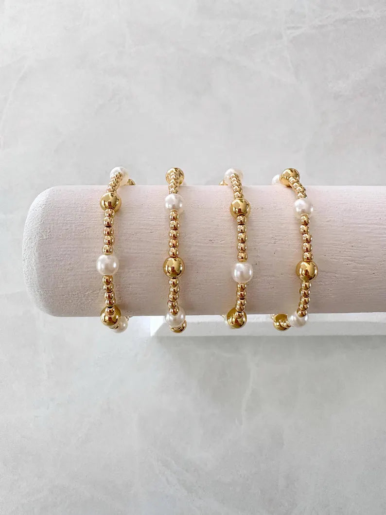 The Timeless Pearl Bracelet
